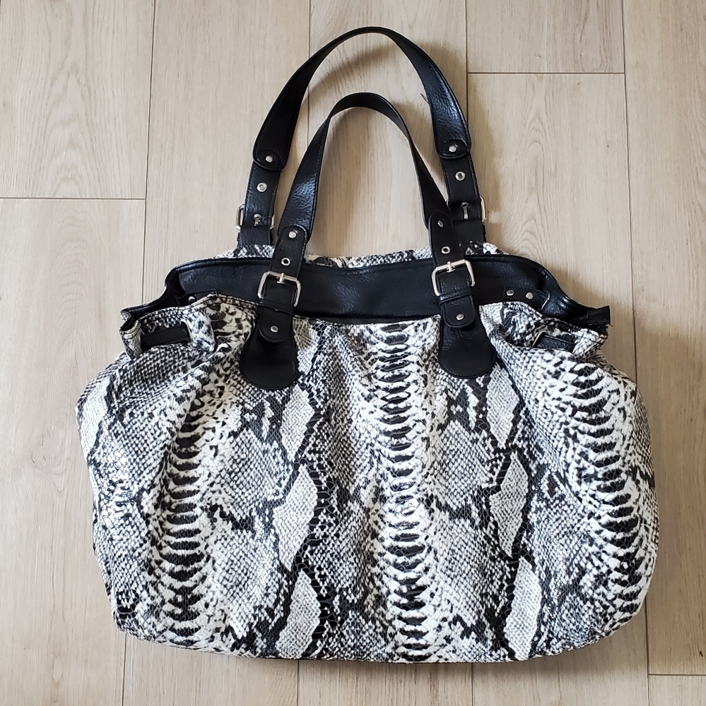 Soft Duffle Weekender